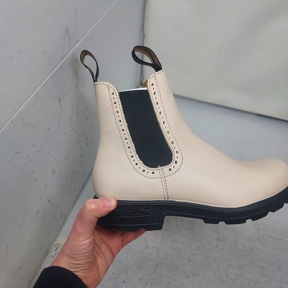 Blundstone Chelsea Pearl Pink Tall Boot - Picture 2 of 10